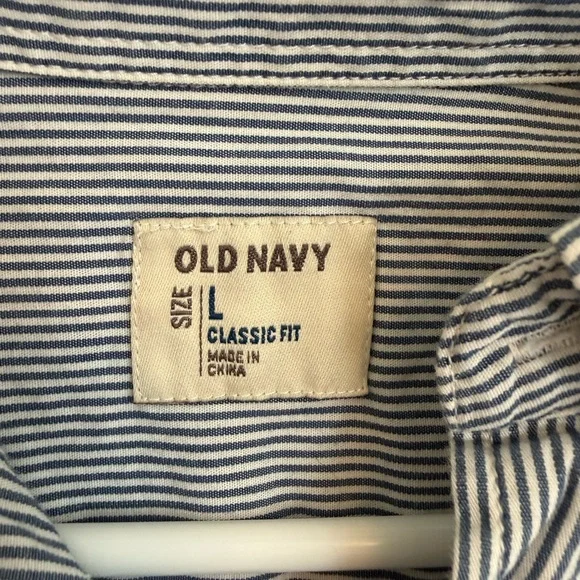 2/$15 Old Navy Blue & White Stripe Short Sleeve Button Down Shirt | Men’s L - Picture 7 of 9